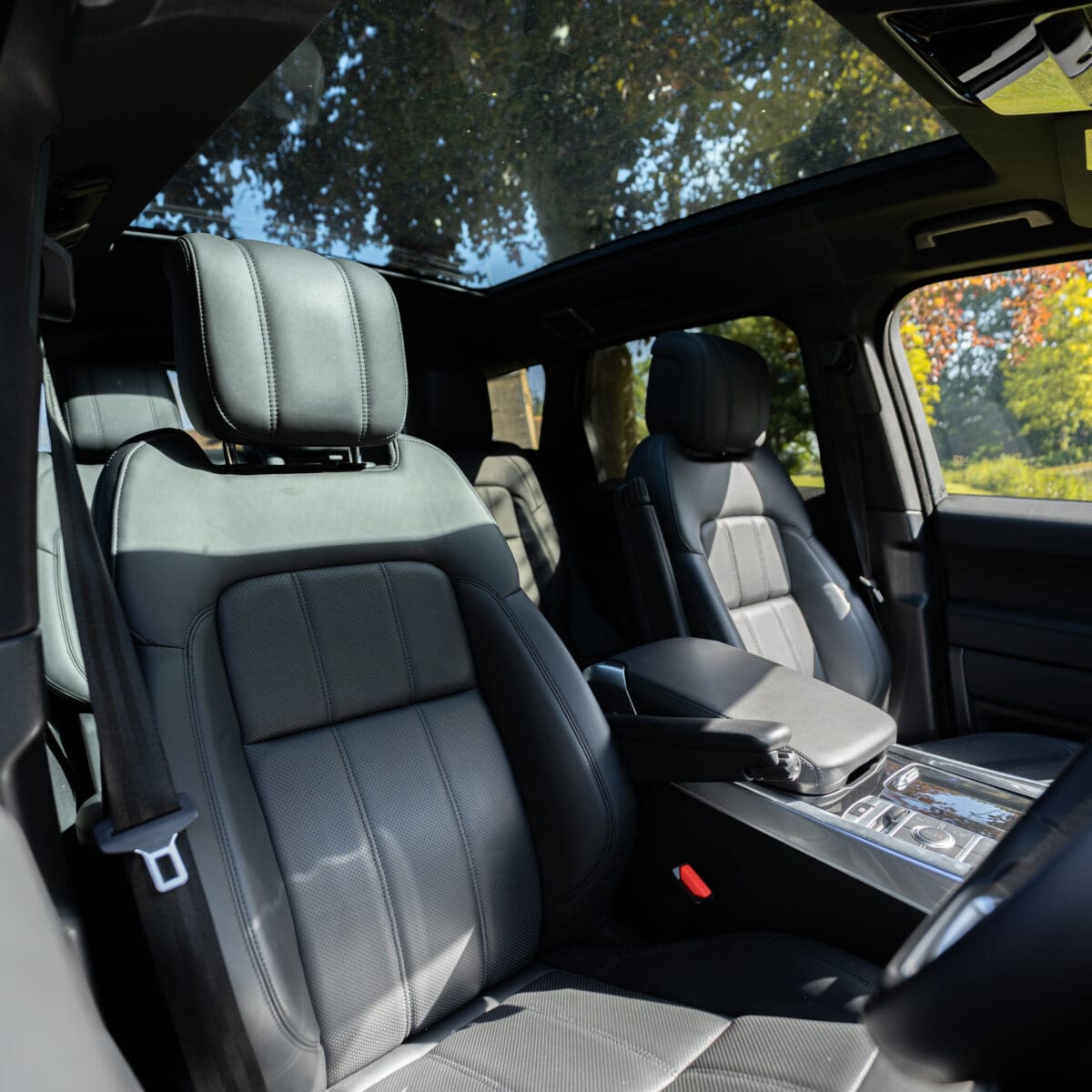 WIN RANGE ROVER SPORT HSE DYNAMIC BLACK D MHEV + £3K TITLEIST MEGA BUNDLE + £2.5K CASH #1 - Image 9